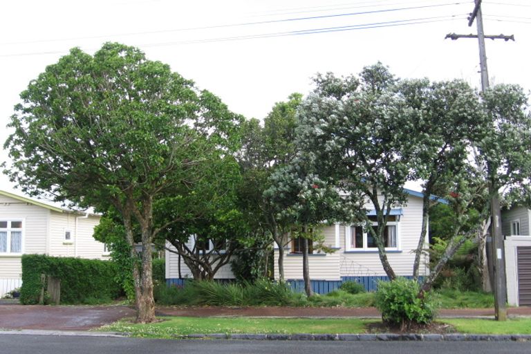 Photo of property in 28 Formby Avenue, Point Chevalier, Auckland, 1022