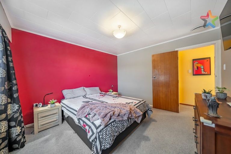 Photo of property in 19 Christchurch Crescent, Kelson, Lower Hutt, 5010