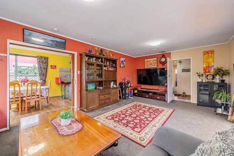 Photo of property in 71 California Drive, Totara Park, Upper Hutt, 5018