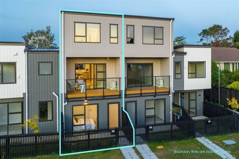 Photo of property in 3/67 Kervil Avenue, Te Atatu Peninsula, Auckland, 0610