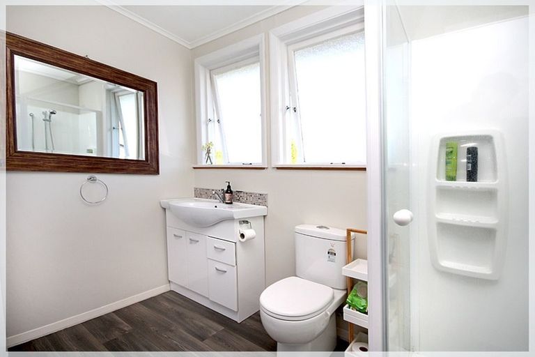 Photo of property in 132 Takapu Road, Manakau, Levin, 5573