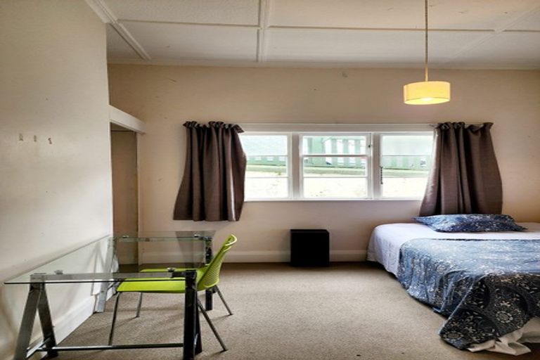 Photo of property in 95 Roxburgh Street, Mount Victoria, Wellington, 6011