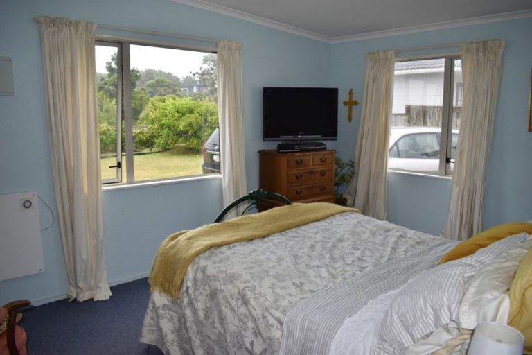 Photo of property in 12 Rata Street, Otaki Beach, Otaki, 5512
