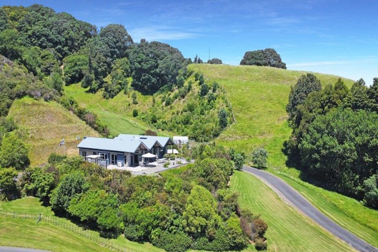 Photo of property in 8 Ohiwa Cove Rise, Waiotahe, Opotiki, 3198