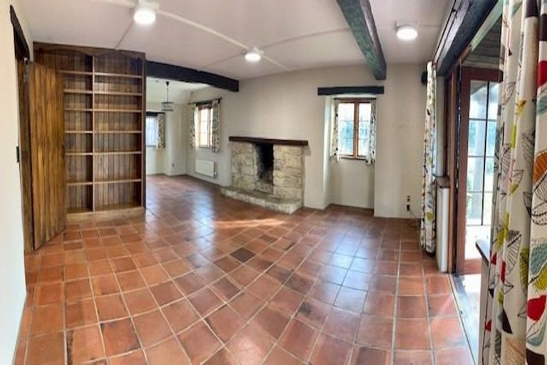 Photo of property in 8 Point Road, Monaco, Nelson, 7011