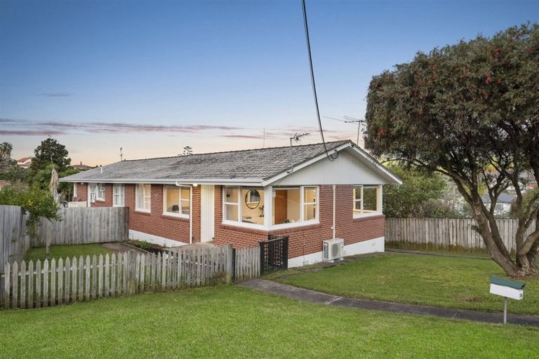 Photo of property in 2/49 Wolsley Avenue, Milford, Auckland, 0620