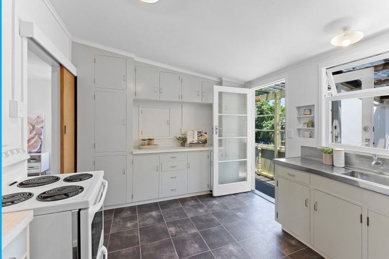 Photo of property in 3 Koromiko Street, Otaki Beach, Otaki, 5512