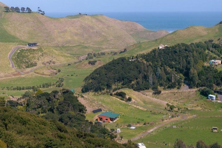 Photo of property in 1809 Whaanga Road, Raglan, 3296
