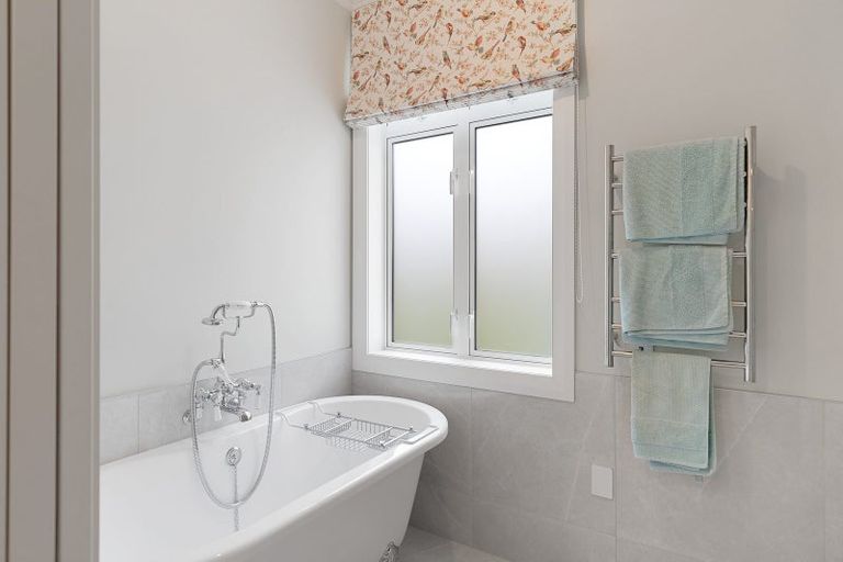 Photo of property in 21 Bragato Way, Te Kauwhata, 3710