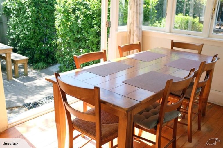 Photo of property in 119 Fifield Terrace, Opawa, Christchurch, 8023