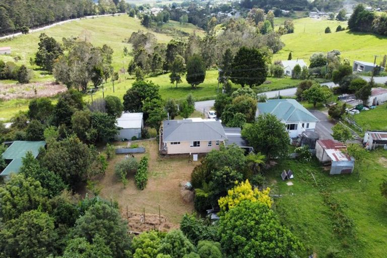 Photo of property in 31 Settlement Road, Kawakawa, 0210
