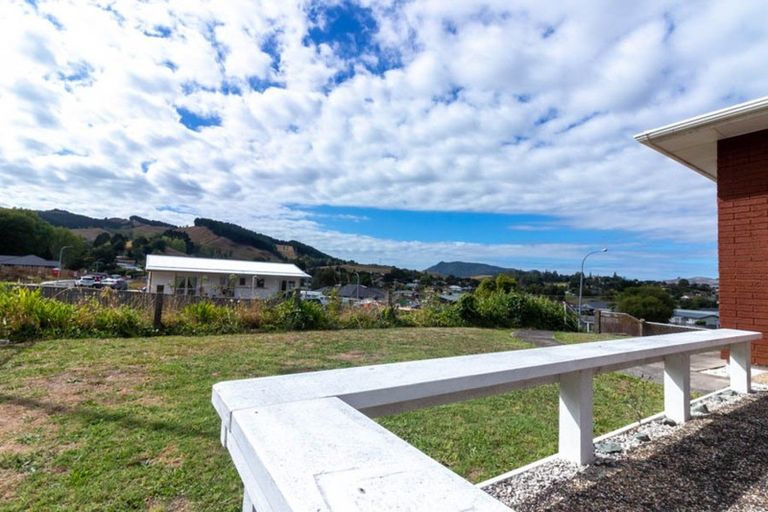 Photo of property in 42 Thames Road, Paeroa, 3600