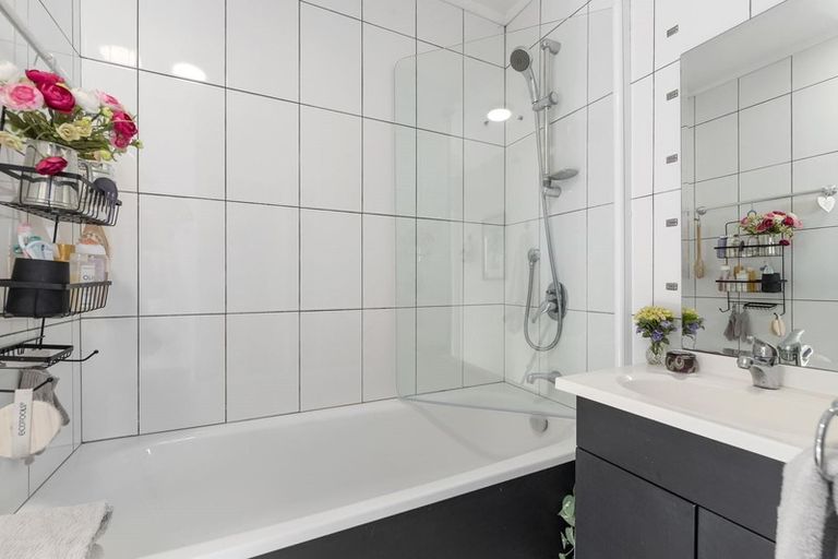 Photo of property in 8/71 Church Street, Devonport, Auckland, 0624