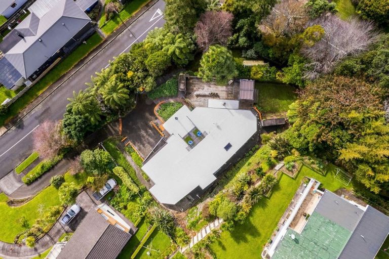 Photo of property in 1 Te Mara Place, Merrilands, New Plymouth, 4312