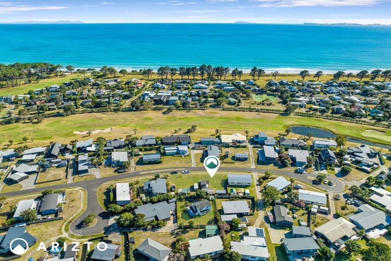 Photo of property in 142 The Fairway, Matarangi, Whitianga, 3592