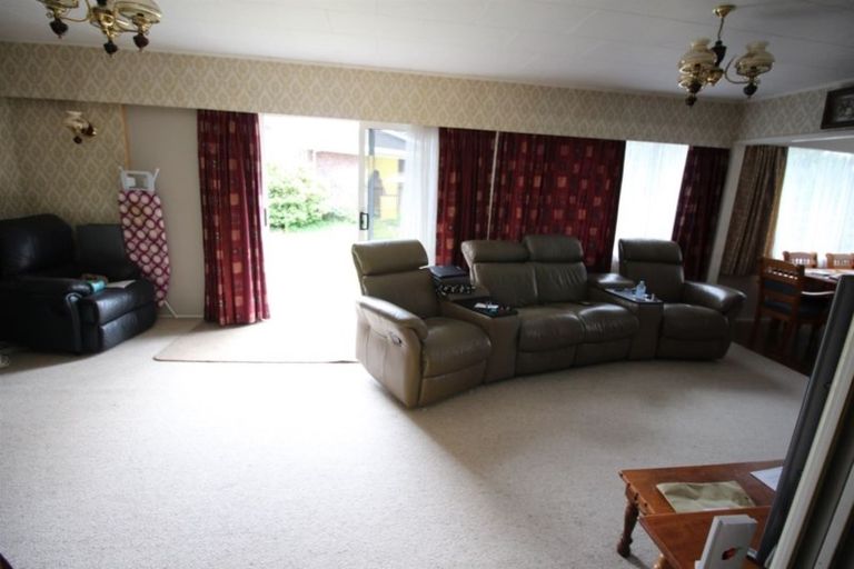 Photo of property in 63 Pohutukawa Drive, Tokoroa, 3420