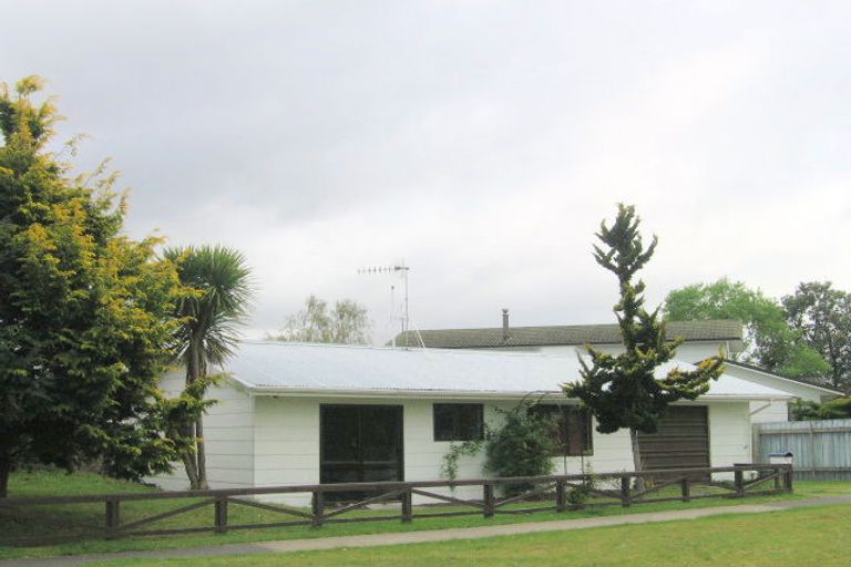Photo of property in 1/23 Newberry Place, Richmond Heights, Taupo, 3330