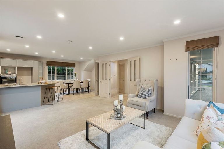 Photo of property in 46 Westerham Drive, Dannemora, Auckland, 2016