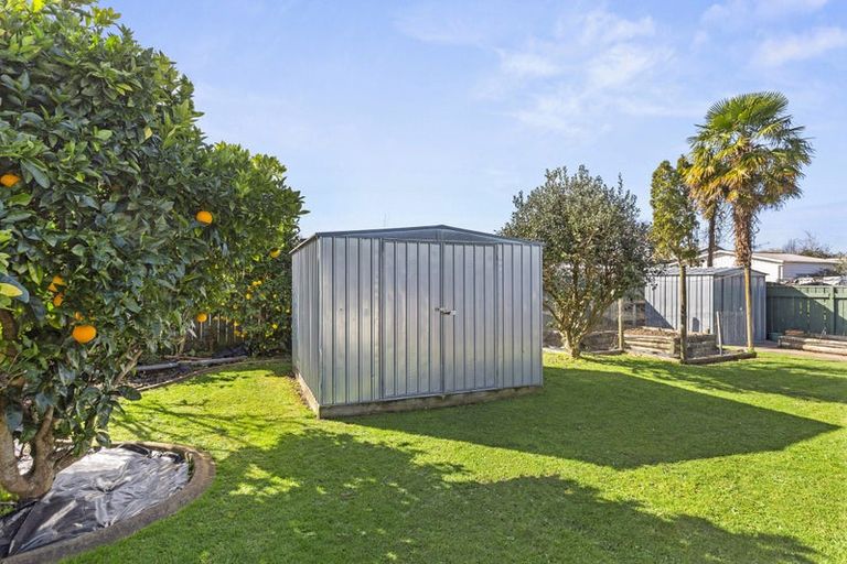 Photo of property in 14 Catalina Drive, Melville, Hamilton, 3206