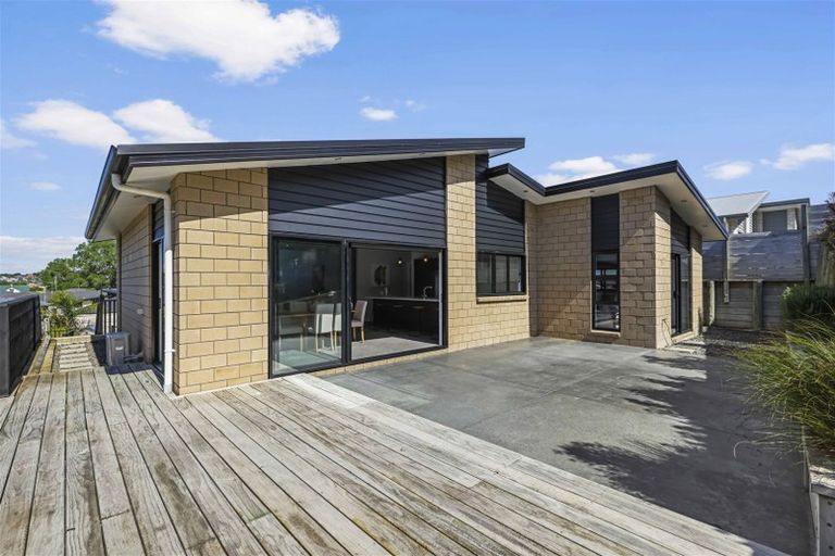 Photo of property in 43 Shrule Place, Huntington, Hamilton, 3210