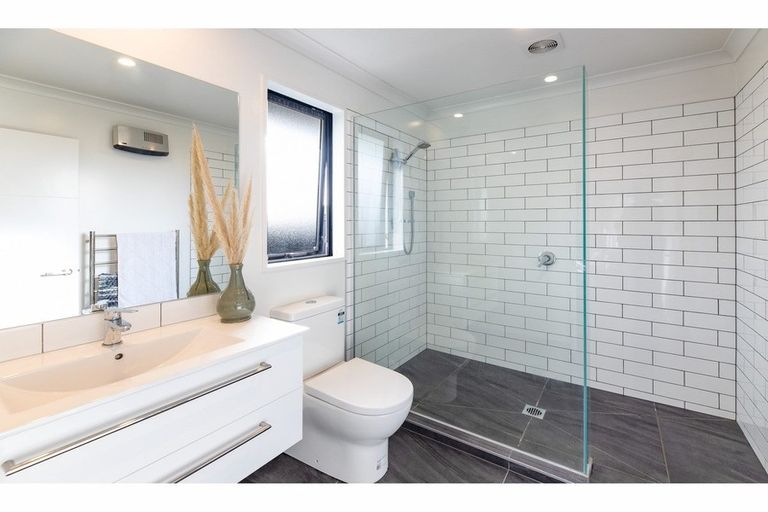 Photo of property in 10 Salisbury Avenue, Rangiora, 7400