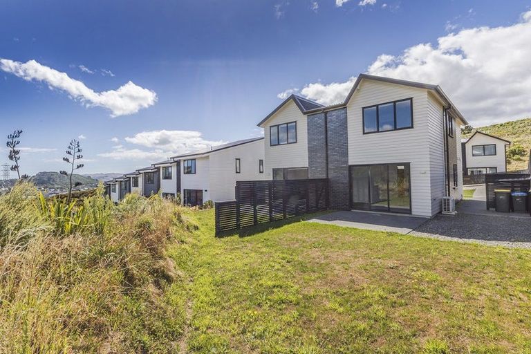 Photo of property in 30 Bee Lane, Whitby, Porirua, 5024