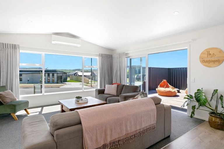 Photo of property in 25 Harakeke Drive, Wharewaka, Taupo, 3330