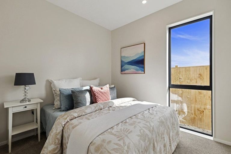 Photo of property in 31 Paretao Street, Massey, Auckland, 0614