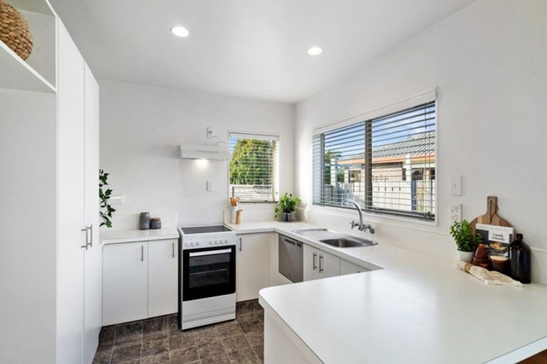 Photo of property in 27 Crisp Drive, Papamoa Beach, Papamoa, 3118