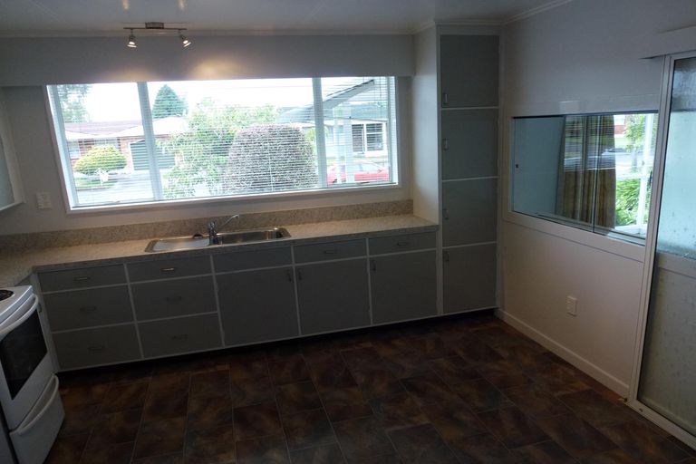 Photo of property in 21 Mudgway Place, Awapuni, Palmerston North, 4412