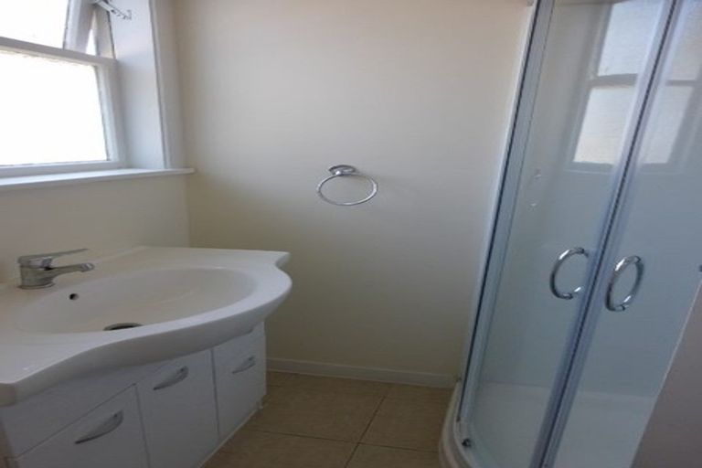 Photo of property in 6 Christian Street, Bryndwr, Christchurch, 8053