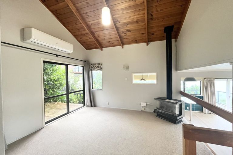 Photo of property in 43 Rosecamp Road, Beach Haven, Auckland, 0626