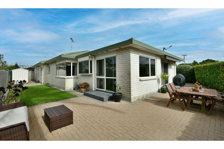Photo of property in 2/31 Alice Avenue, Orewa, 0931
