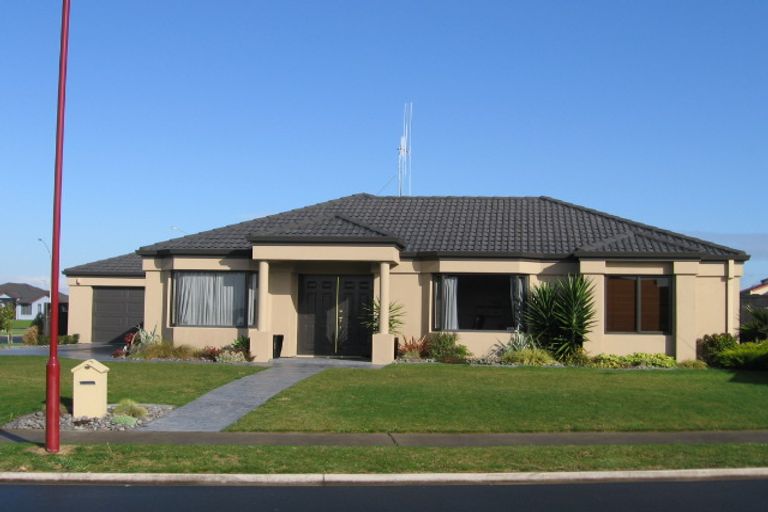 Photo of property in 1 Merlot Place, Rototuna, Hamilton, 3210