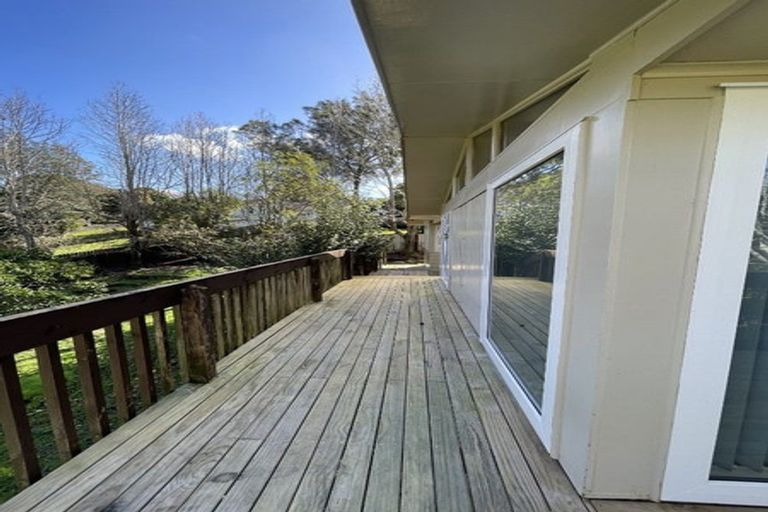 Photo of property in 72 Fitzwater Place, Henderson, Auckland, 0612