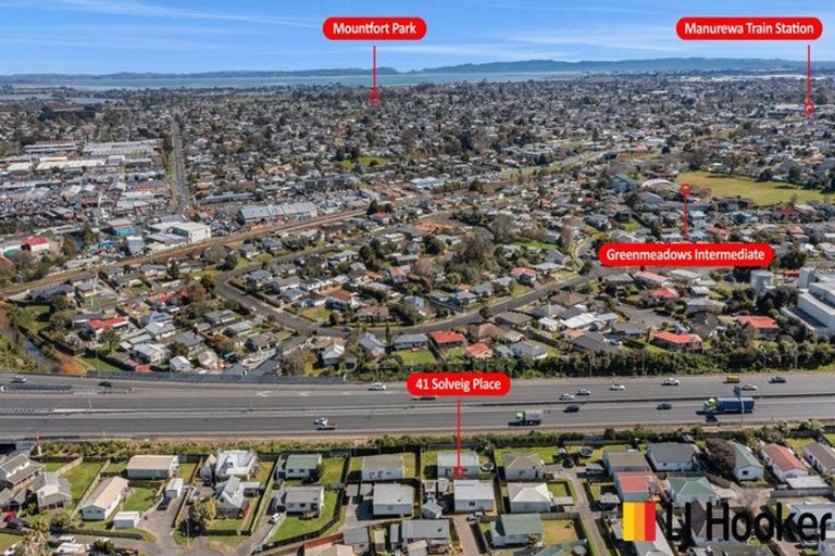 Photo of property in 41 Solveig Place, Randwick Park, Auckland, 2105