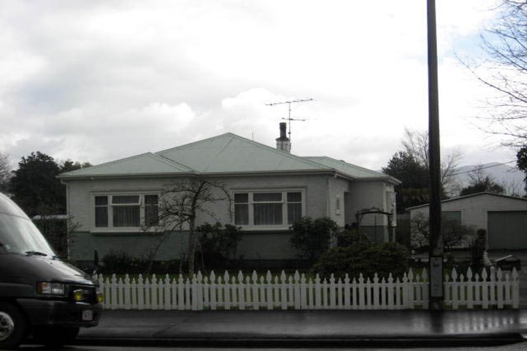 Photo of property in 263 High Street North, Carterton, 5713