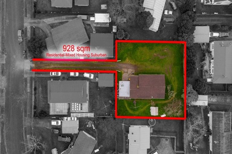 Photo of property in 12 Stoll Place, Clendon Park, Auckland, 2103