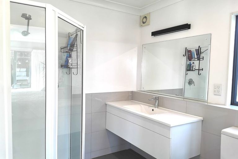 Photo of property in 46a Mellons Bay Road, Mellons Bay, Auckland, 2014