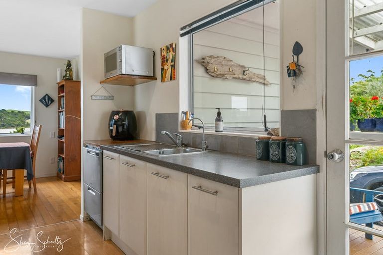 Photo of property in 429 Heatley Road, Whakapirau, Maungaturoto, 0583