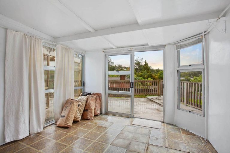 Photo of property in 65 Saffron Street, Birkdale, Auckland, 0626