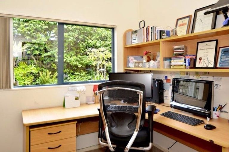 Photo of property in 2 Rimu Rise, Albany, Auckland, 0632