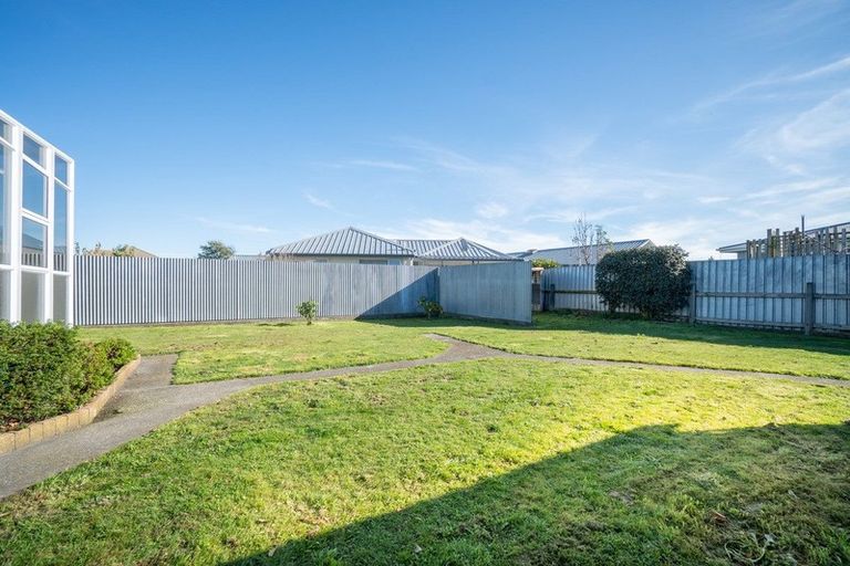 Photo of property in 25 Featherston Street, Takaro, Palmerston North, 4412