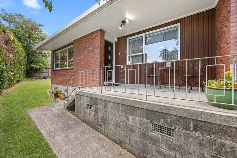 Photo of property in 2/4 Illana Place, Ranui, Auckland, 0612