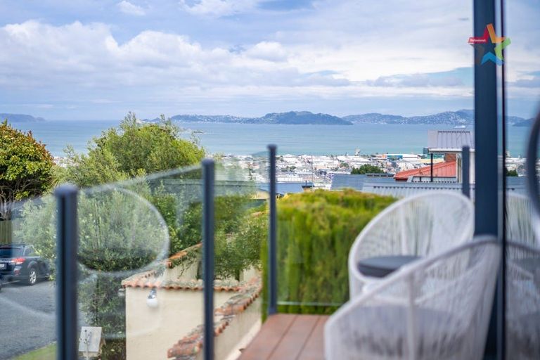 Photo of property in 20 Chestnut Grove, Maungaraki, Lower Hutt, 5010