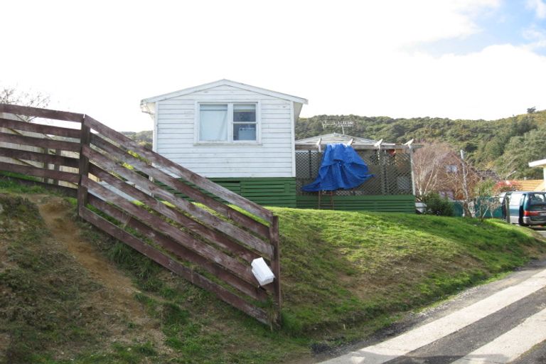 Photo of property in 42 Parenga Street, Wainuiomata, Lower Hutt, 5014