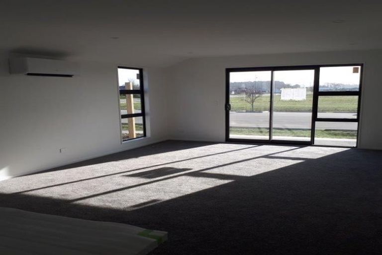 Photo of property in 24 Whakatipu Street, Pegasus, 7612