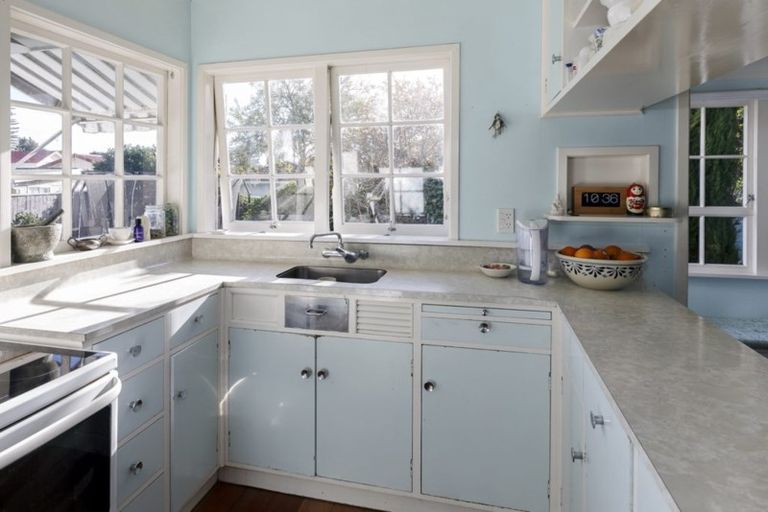 Photo of property in 125b Tasman Street, Nelson, 7010