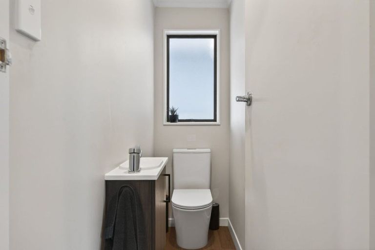 Photo of property in 5 Cemetery Road, Sanson, 4817