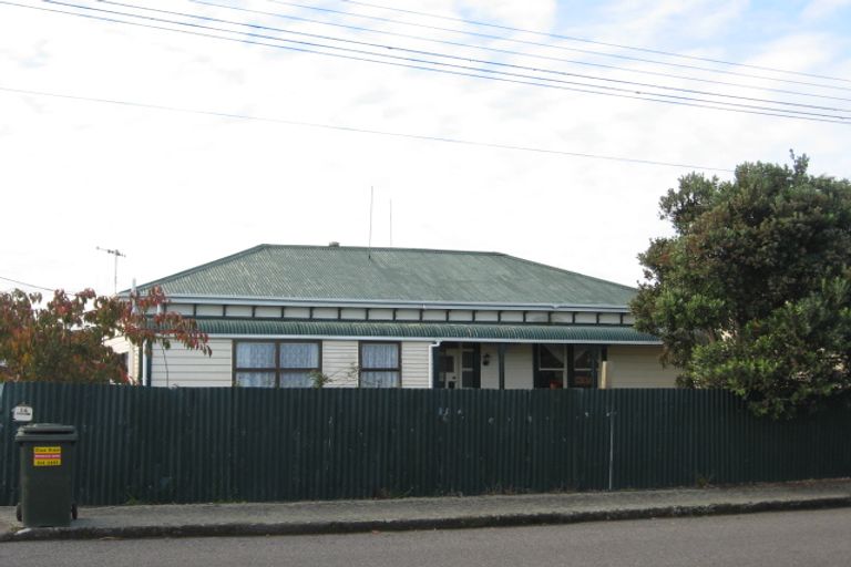 Photo of property in 14 Iti Street, Otaki, 5512